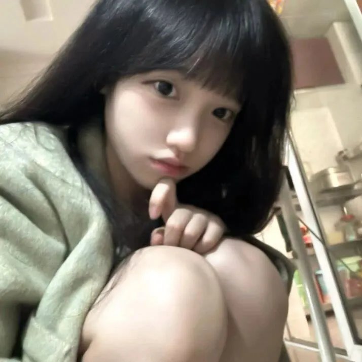 月亮中的女人
